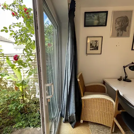 Trendy Easton Escape With Parking *