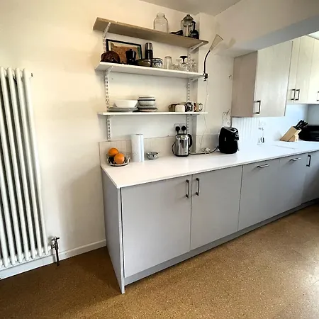 Trendy Easton Escape With Parking Bristol