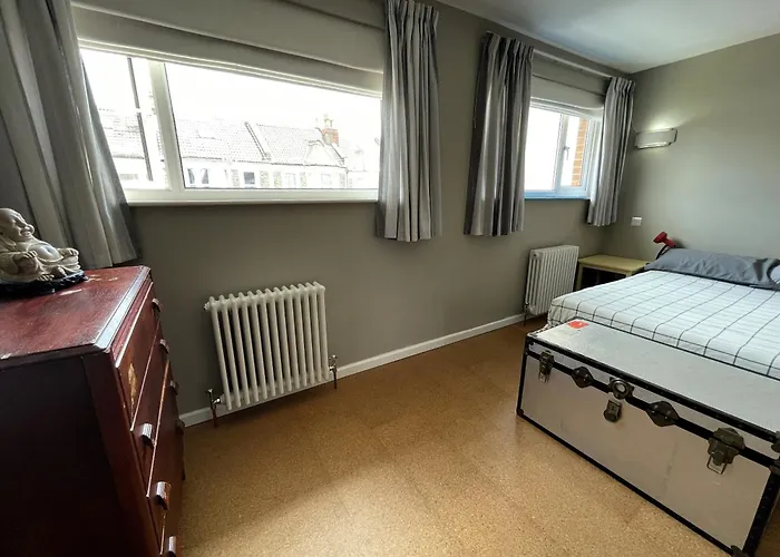 Trendy Easton Escape With Parking Vakantiehuis *