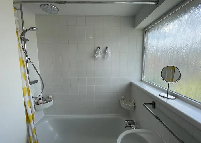 Trendy Easton Escape With Parking Vakantiehuis Bristol