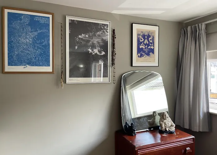 Trendy Easton Escape With Parking *